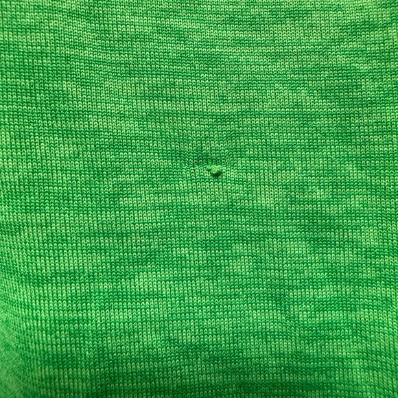 Under Armour Youth Vibrant Green Tee 0141 - Picture 4 of 4